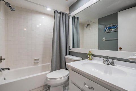 Condominio en venta en Oldsmar, Florida, 2 dormitorios, 101.64 m2 № 2204544 - foto 25