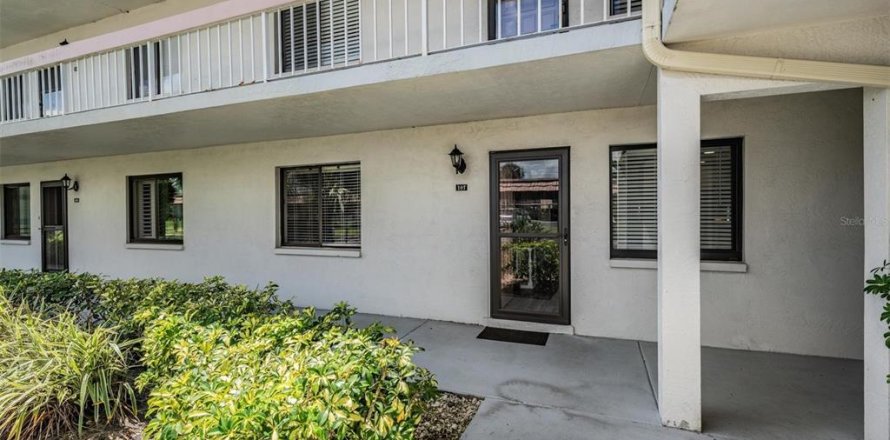 Condominio en Oldsmar, Florida, 2 dormitorios № 2204544