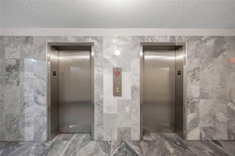 Copropriété à vendre à North Miami, Floride: 2 chambres, 97.55 m2 № 1755902 - photo 22