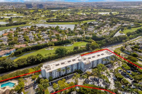 Condo in Doral, Florida, 2 bedrooms  № 1956117 - photo 3