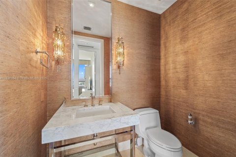 Condominio en alquiler en Bal Harbour, Florida, 2 dormitorios, 148.55 m2 № 1935066 - foto 18