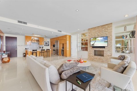 Condominio en alquiler en Bal Harbour, Florida, 2 dormitorios, 148.55 m2 № 1935066 - foto 7