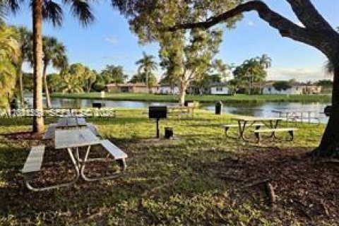 Copropriété à vendre à Weston, Floride: 2 chambres, 114.73 m2 № 2076657 - photo 18