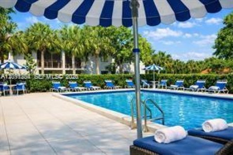 Copropriété à vendre à Weston, Floride: 2 chambres, 114.73 m2 № 2076657 - photo 12