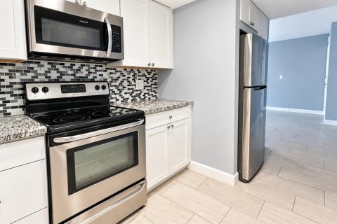 Condo in Wilton Manors, Florida, 1 bedroom № 2363450