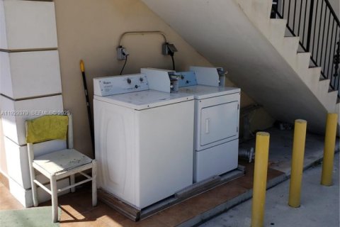 Снять в аренду квартиру в Майами, Флорида 1 спальня, № 1989366 - фото 5