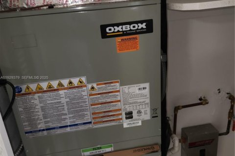 Снять в аренду квартиру в Майами, Флорида 1 спальня, № 1989366 - фото 9