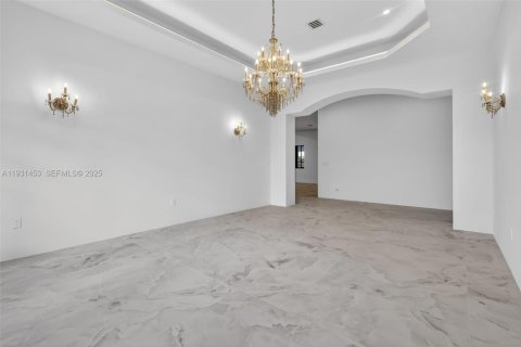 Casa en venta en Davie, Florida, 6 dormitorios, 857.86 m2 № 1992339 - foto 23
