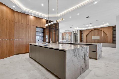 Casa en venta en Davie, Florida, 6 dormitorios, 857.86 m2 № 1992339 - foto 17