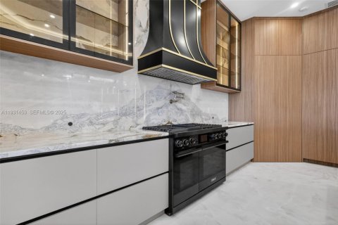 Casa en venta en Davie, Florida, 6 dormitorios, 857.86 m2 № 1992339 - foto 16