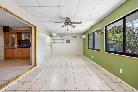 Villa ou maison à vendre à Fort Lauderdale, Floride: 4 chambres, 173.82 m2 № 1749719 - photo 22