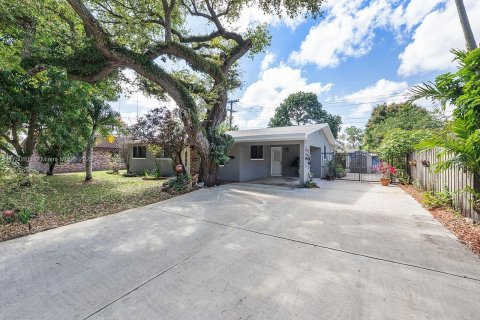 Villa ou maison à vendre à Fort Lauderdale, Floride: 4 chambres, 173.82 m2 № 1749719 - photo 3