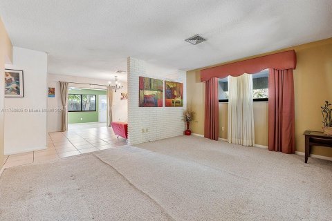 Villa ou maison à vendre à Fort Lauderdale, Floride: 4 chambres, 173.82 m2 № 1749719 - photo 11