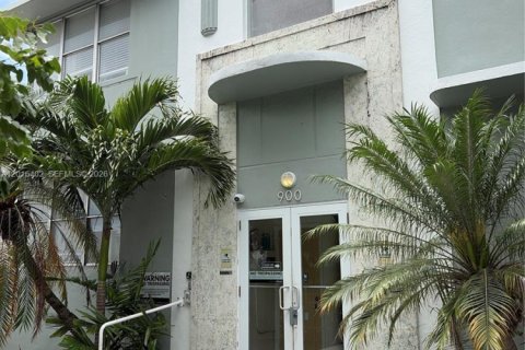 Studio à Condo à Miami Beach, Floride № 2193187