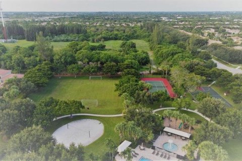 Adosado en alquiler en Boynton Beach, Florida, 4 dormitorios, 195.84 m2 № 1226027 - foto 1