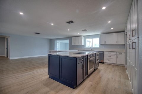 Villa ou maison à vendre à Hudson, Floride: 4 chambres, 339.09 m2 № 2388936 - photo 14