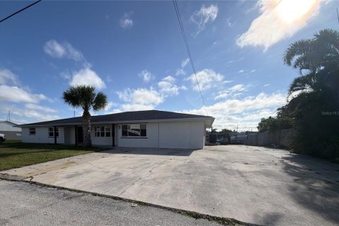 Villa ou maison à Hudson, Floride 4 chambres, 339.09 m2 № 2388936