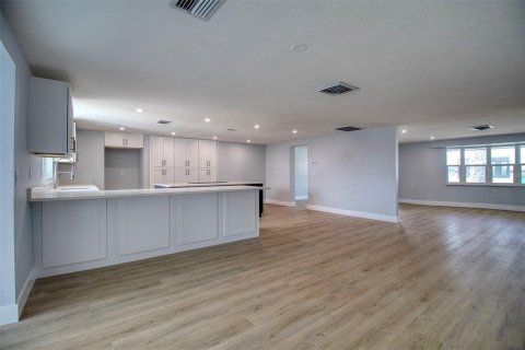 Villa ou maison à vendre à Hudson, Floride: 4 chambres, 339.09 m2 № 2388936 - photo 18