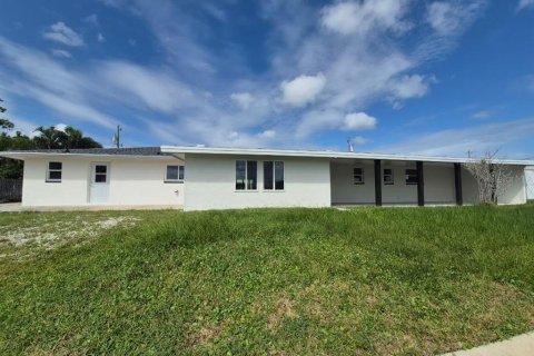 Villa ou maison à vendre à Hudson, Floride: 4 chambres, 339.09 m2 № 2388936 - photo 4