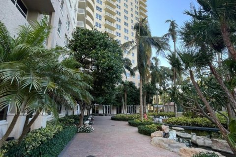 Copropriété à vendre à Aventura, Floride: 2 chambres, 115.66 m2 № 1704531 - photo 1
