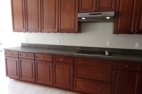 Casa en alquiler en Lake Mary, Florida, 5 dormitorios, 318.28 m2 № 1828040 - foto 14