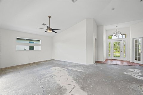 House in Port Charlotte, Florida 2 bedrooms, 153.57 sq.m. № 1908216 - photo 17
