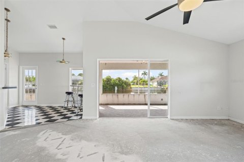 House in Port Charlotte, Florida 2 bedrooms, 153.57 sq.m. № 1908216 - photo 6