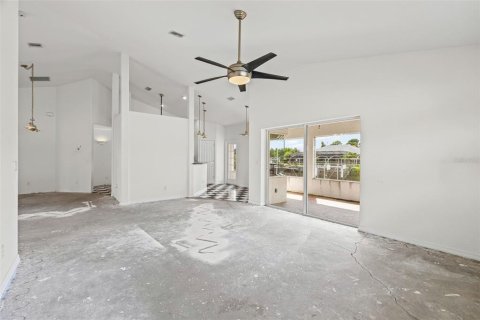 House in Port Charlotte, Florida 2 bedrooms, 153.57 sq.m. № 1908216 - photo 7