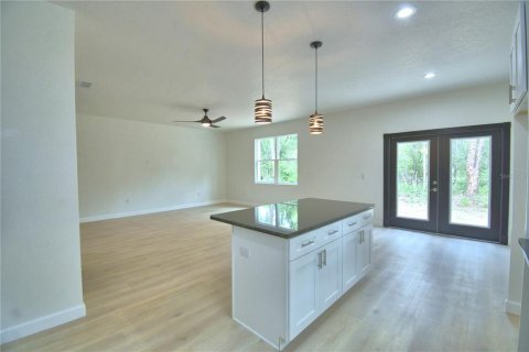 House in Avon Park, Florida 4 bedrooms, 205.87 sq.m. № 2096330 - photo 6
