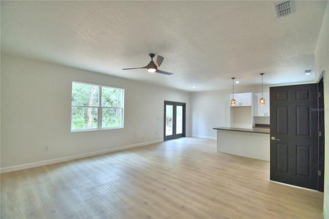 House in Avon Park, Florida 4 bedrooms, 205.87 sq.m. № 2096330 - photo 13