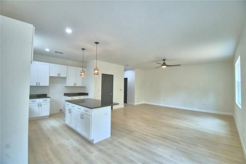 House in Avon Park, Florida 4 bedrooms, 205.87 sq.m. № 2096330 - photo 7