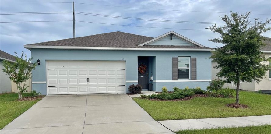 Villa ou maison à Lake Alfred, Floride 3 chambres, 130.53 m2 № 2402822