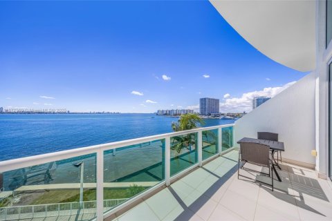 Copropriété à louer à Miami Beach, Floride: 2 chambres, 136.29 m2 № 1951289 - photo 7