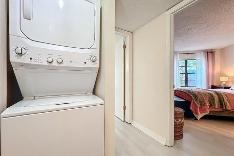 Снять в аренду кондоминиум в Орландо, Флорида 6 комнат, 76.18м2, № 2105254 - фото 15