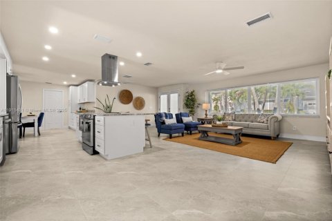 Villa ou maison à vendre à Cape Coral, Floride: 3 chambres, 235.04 m2 № 1970835 - photo 14