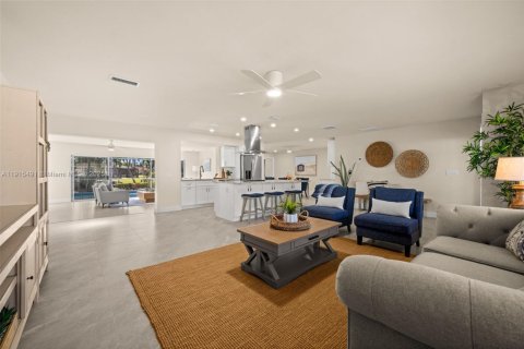 Villa ou maison à vendre à Cape Coral, Floride: 3 chambres, 235.04 m2 № 1970835 - photo 18