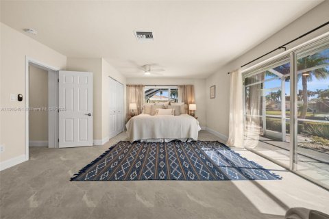 Villa ou maison à vendre à Cape Coral, Floride: 3 chambres, 235.04 m2 № 1970835 - photo 29