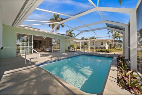 Villa ou maison à vendre à Cape Coral, Floride: 3 chambres, 235.04 m2 № 1970835 - photo 4