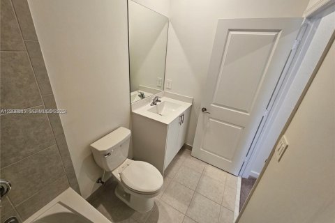Touwnhouse à louer à Homestead, Floride: 3 chambres, 137.77 m2 № 2170963 - photo 19
