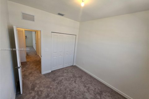 Touwnhouse à louer à Homestead, Floride: 3 chambres, 137.77 m2 № 2170963 - photo 17
