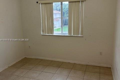 Снять в аренду кондоминиум в Хомстед, Флорида 2 спальни, 75.72м2, № 1766773 - фото 4