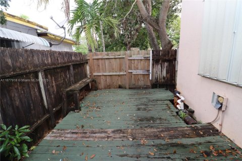 Appartement à louer à Hollywood, Floride: 2 chambres, 102.19 m2 № 1922849 - photo 15