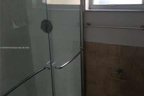 Appartement à louer à Hollywood, Floride: 2 chambres, 102.19 m2 № 1922849 - photo 11