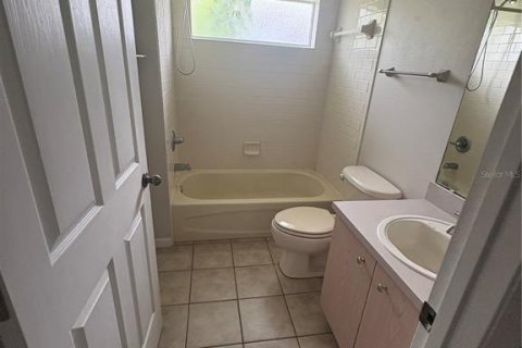 Appartement à louer à Palm Coast, Floride: 3 chambres, 121.79 m2 № 2388697 - photo 4