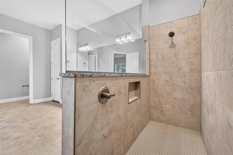 Villa ou maison à vendre à Odessa, Floride: 4 chambres, 300.63 m2 № 2408494 - photo 11