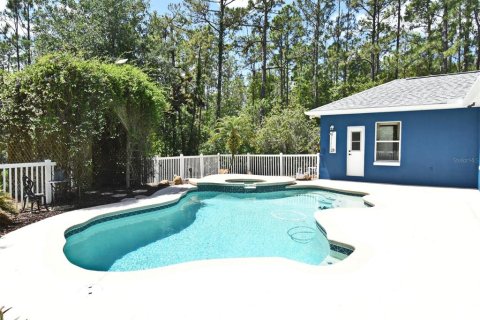 House in Deltona, Florida 4 bedrooms, 254.55 sq.m. № 1662918 - photo 25