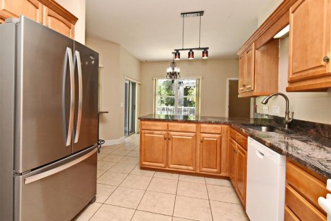House in Deltona, Florida 4 bedrooms, 254.55 sq.m. № 1662918 - photo 14