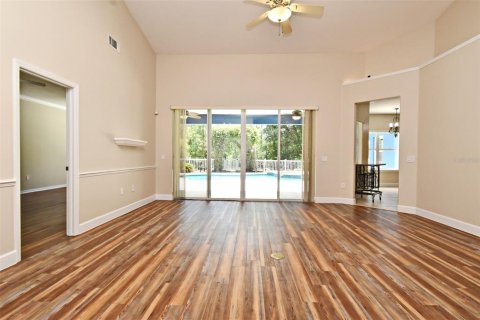 House in Deltona, Florida 4 bedrooms, 254.55 sq.m. № 1662918 - photo 8