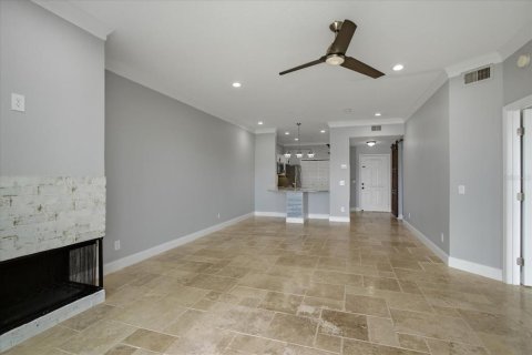Condo in Lake Mary, Florida, 2 bedrooms № 2150297 - photo 8