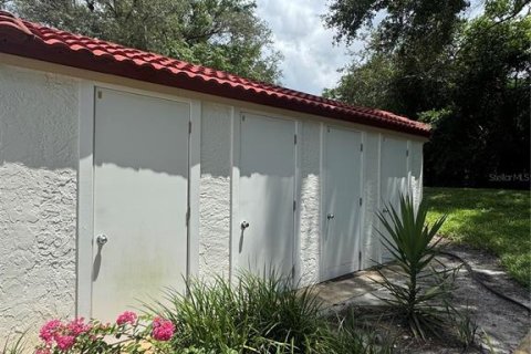 Condo in Lake Mary, Florida, 2 bedrooms № 2150297 - photo 18